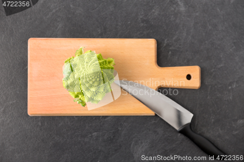 Image of romanesco broccoli and knife on cutting board