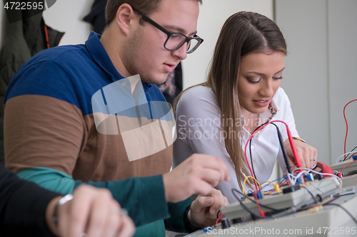 Image of students doing practice in the electronic classroom