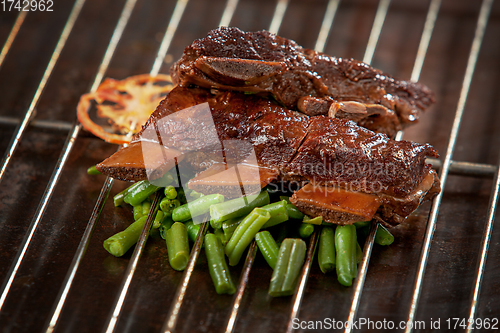 Image of freshly grilled ribs