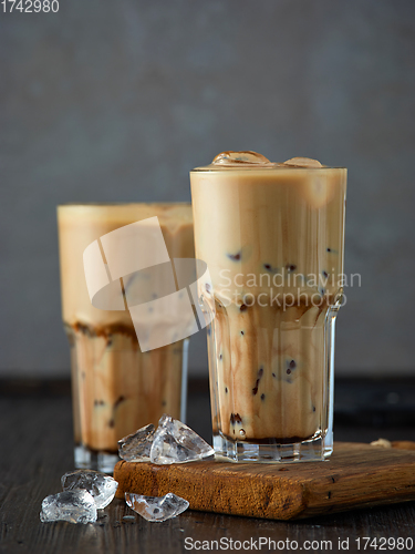 Image of glass of iced coffee latte