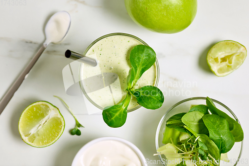 Image of glass of green smoothie