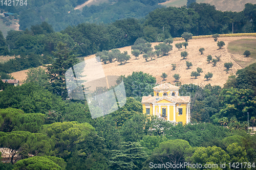 Image of lonely house at Marche Italy