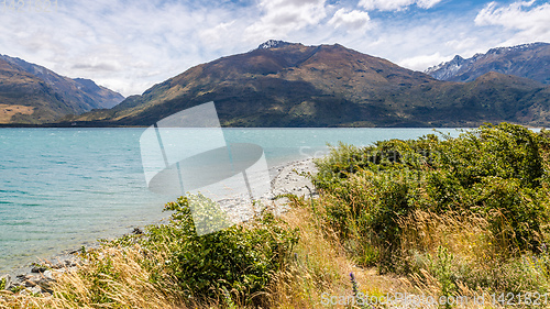 Image of lake Wanaka; New Zealand south island