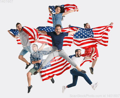 Image of Young people with the flag of United States of America
