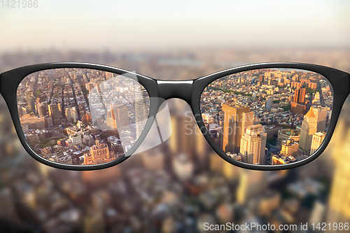 Image of View through glasses sharp with glasses unsharp without glasses