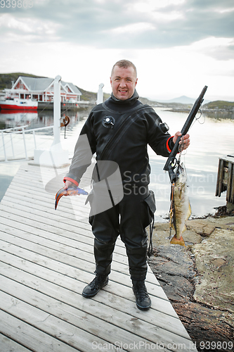 Image of diver with Norwegian fish