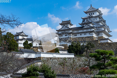 Image of Himeji castle with clear blue sky