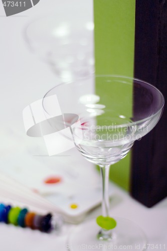 Image of empty glasses and box