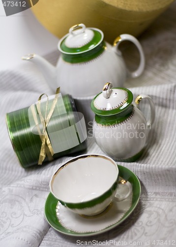 Image of white with green tea service