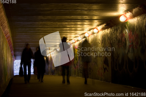 Image of Clerks rushing to job