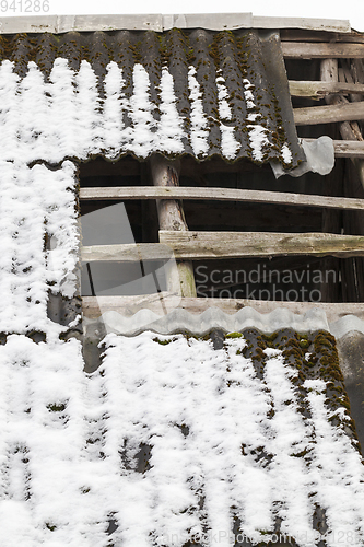 Image of sloping roof of slate