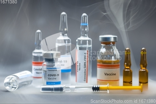 Image of Vaccine for virus in small bottles