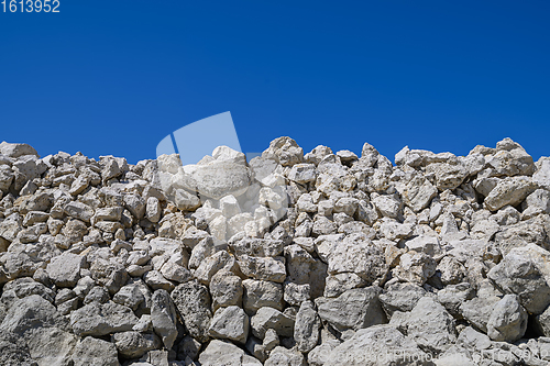 Image of big pile of rocks and boulders in a heap