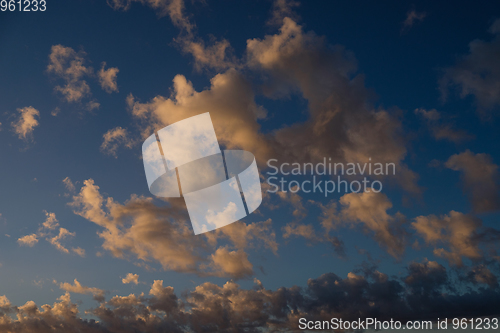 Image of sky with clouds