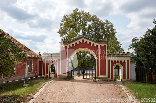 Image of Castle Charles\'s Crown, entrance gate