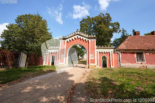 Image of Castle Charles\'s Crown, entrance gate