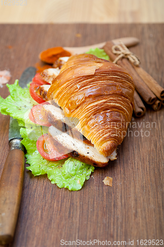 Image of savory croissant brioche bread with chicken breast 