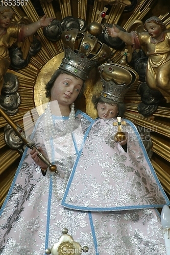 Image of Blessed Virgin Mary with baby Jesus