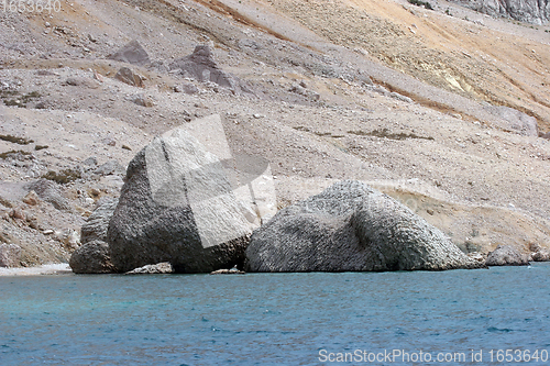 Image of Rock and sea