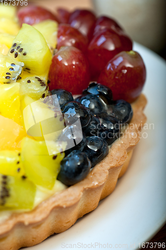 Image of fresh fruits cake pie