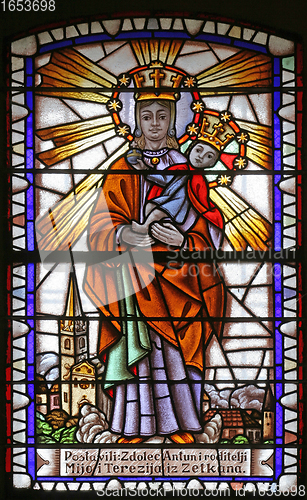 Image of Virgin Mary with baby Jesus