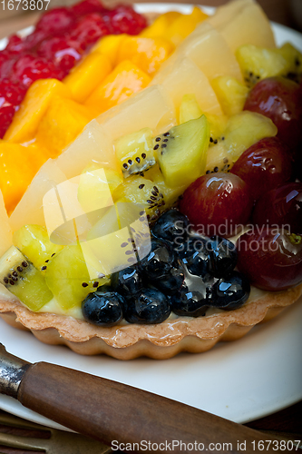Image of fresh fruits cake pie