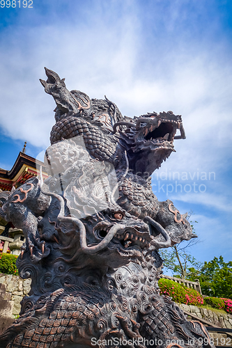 Image of Dragon statue in front of the kiyomizu-dera temple, Kyoto, Japan