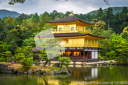 Image of Kinkaku-ji golden temple, Kyoto, Japan