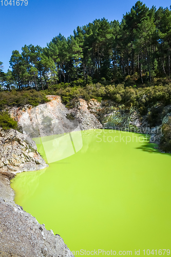 Image of Green lake in Waiotapu, Rotorua, New Zealand