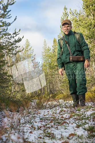 Image of Chasseur is in his hunting grounds in autumn