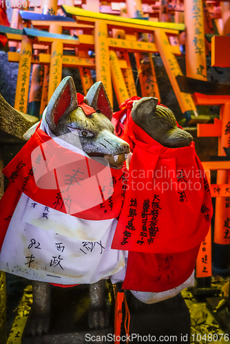 Image of Fox statues at Fushimi Inari Taisha, Kyoto, Japan