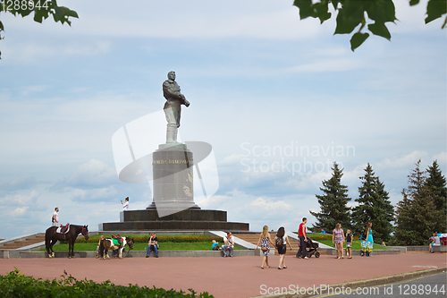 Image of Chkalov monument on the main square in Nizhny Novgorod
