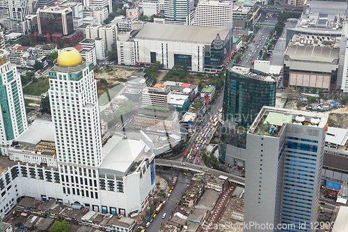 Image of Streets of city sandwiched between skyscrapers