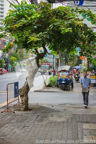 Image of Street on the outskirts of Bangkok