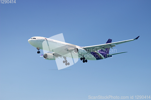 Image of Airbus A330-343X of Thaiairway. Landing