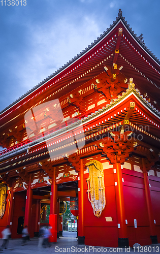 Image of Kaminarimon gate and Lantern, Senso-ji temple, Tokyo, Japan