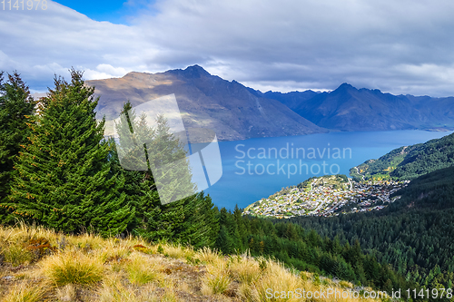 Image of Lake Wakatipu and Queenstown, New Zealand