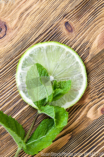 Image of fresh slice of green lime