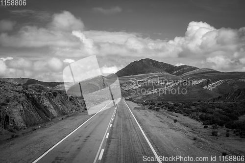 Image of Desert road in north Argentina quebrada