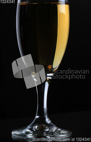 Image of Glass of vine