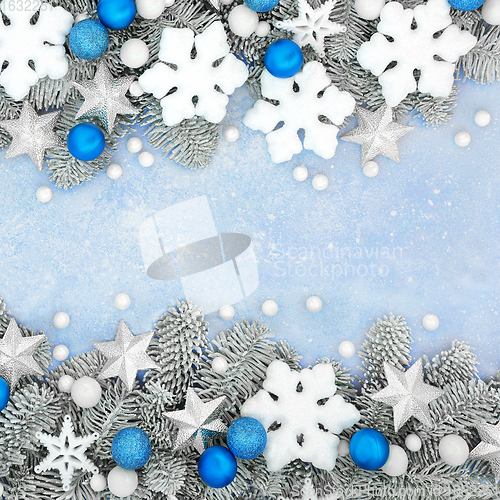 Image of Christmas Decorative Star Ball and Snowflake Border 