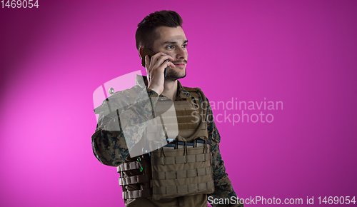 Image of soldier using smartphone