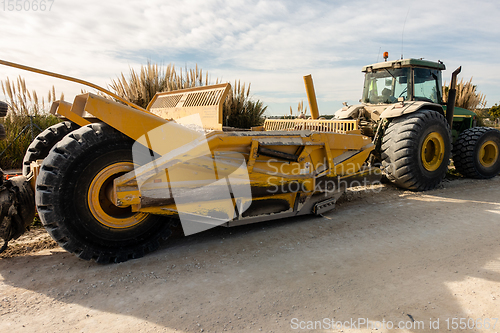 Image of John Deere tractor