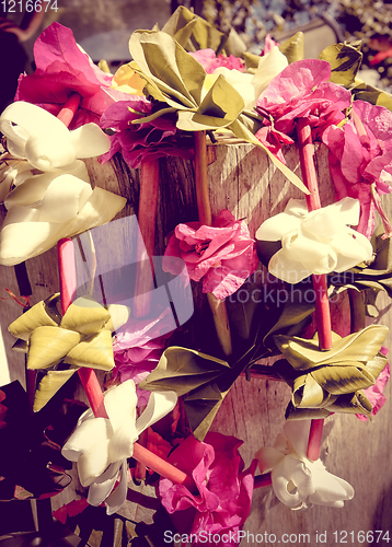 Image of Polynesian flower necklace