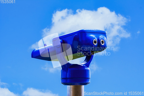 Image of A pair of coin-operated binoculars