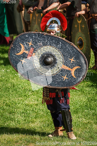 Image of Roman Legionnairy during the Festival Roman Apulum "Revolta"