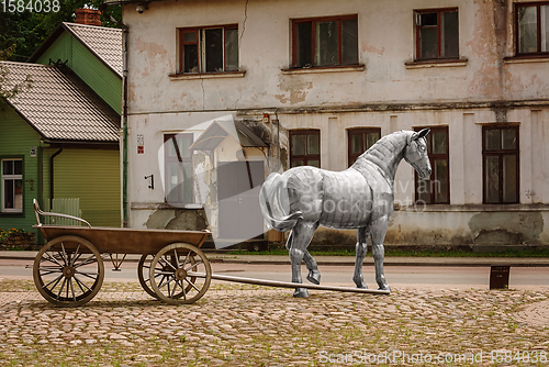 Image of Sculpture "Horse with a carriage"