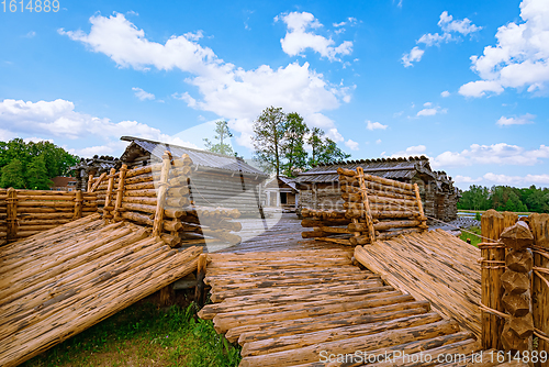 Image of Araisi lake dwelling site