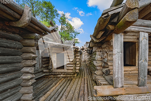 Image of Araisi lake dwelling site