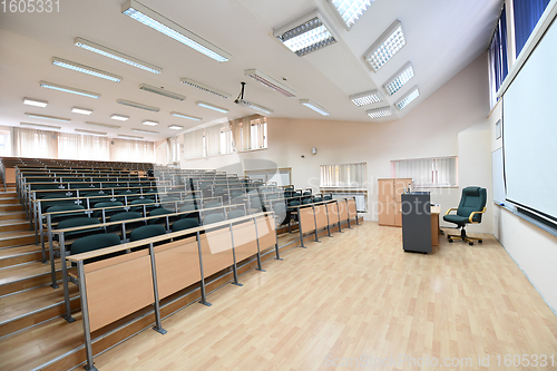 Image of empty classroom